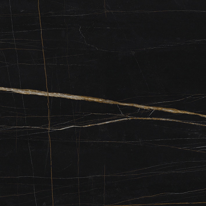 NYLO NOIR POLISHED 02