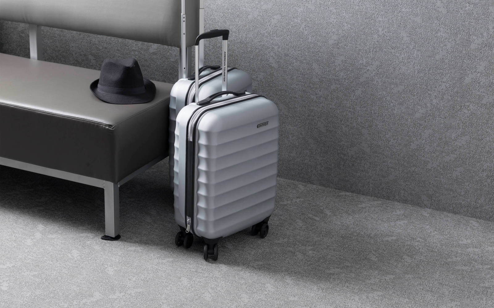 Виниловое напольное покрытие Linkfloor Contract Grey 123,5 cm x 30,5 cm x 0,62 cm - Porcelanosa