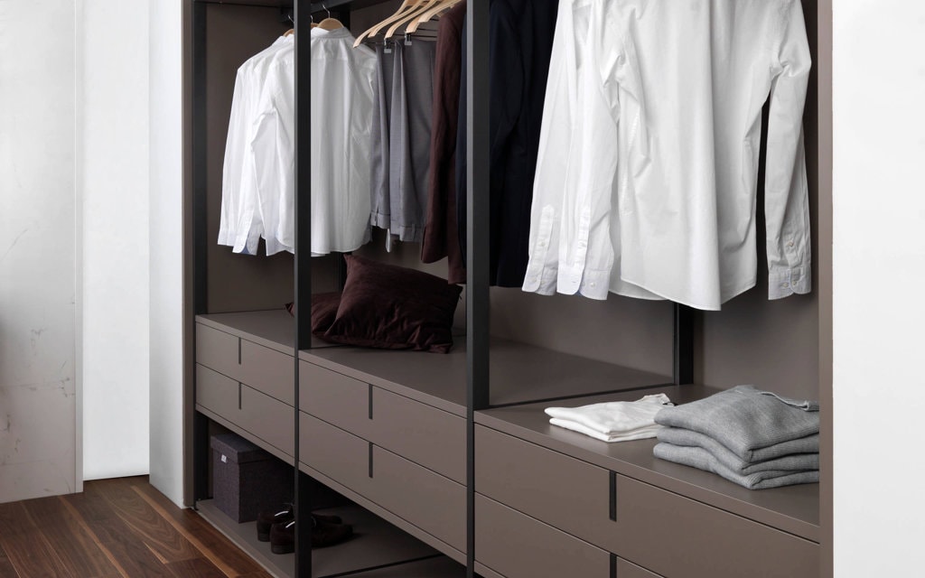 Closet emotions E6 Roble Torrefacto · Cristal Bronce · Negro Sable - Porcelanosa