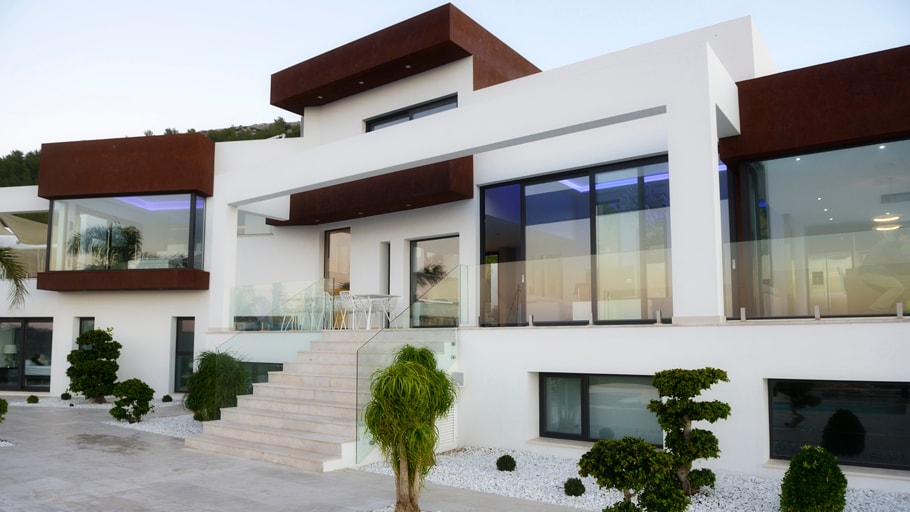 PORCELANOSA Grupo Projects: Villa Zeus. Luxury architecture in Costa Blanca (Spain)