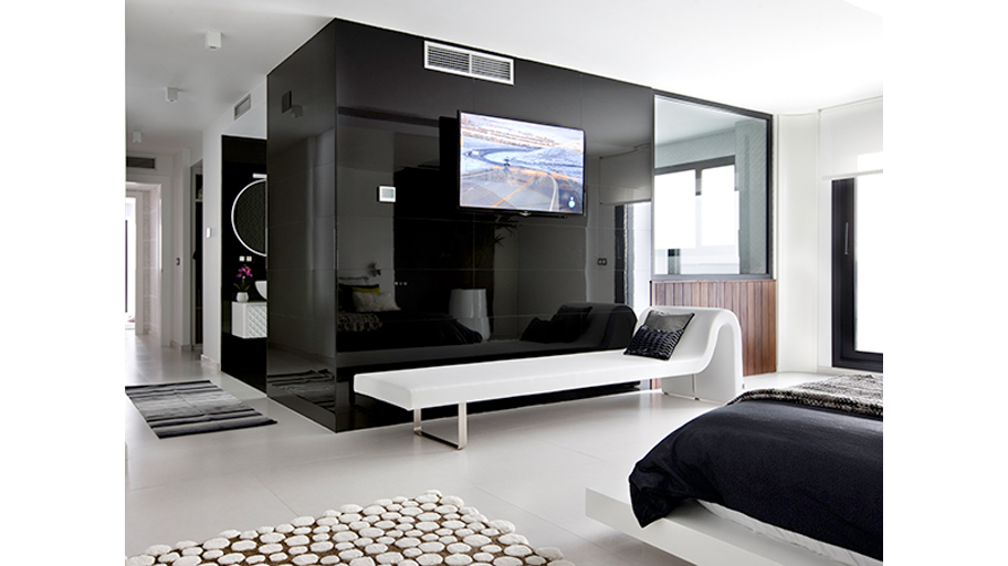 Projects PORCELANOSA Group: Contemporary penthouse in Granada