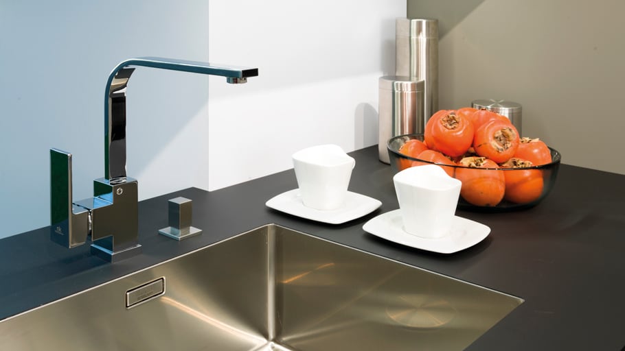 Funcionalidad, elegancia y tecnología para la nueva cocina Emotions de Gamadecor