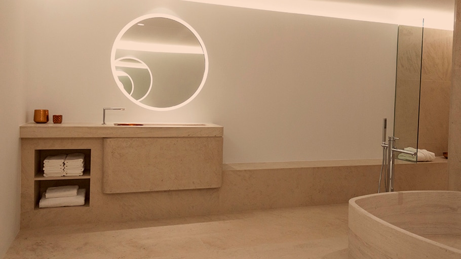Espaces d’auteur 2015 by L’Antic Colonial : la salle de bains selon Piet Boon