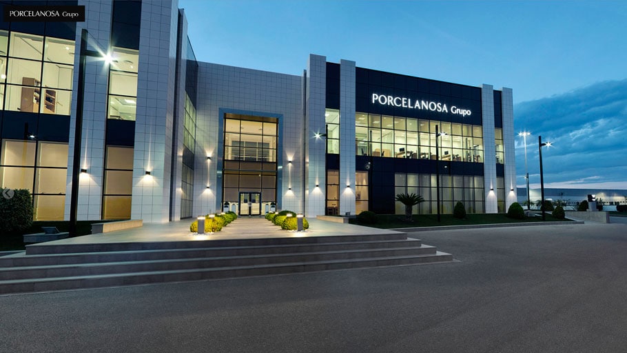 Explore PORCELANOSA Grupo through the screen and a virtual tour