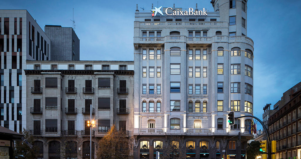 PORCELANOSA Group Projects: natural inspiration and trendiness at the Caixa Bank offices in Zaragoza