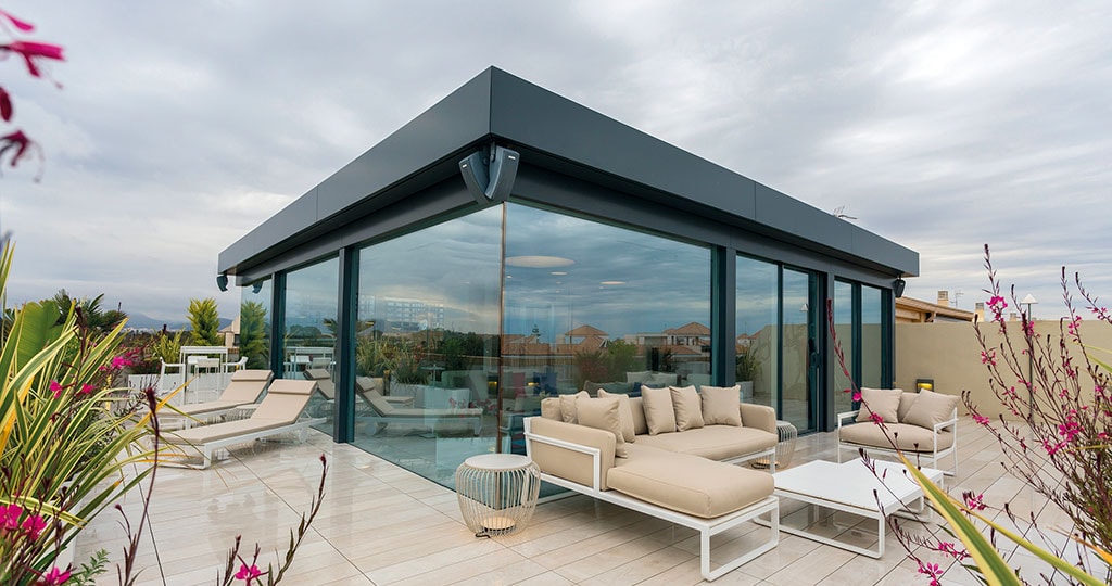 PORCELANOSA Grupo Projects : un attique IN&OUT exclusif à Canet d’En Berenguer, Valence
