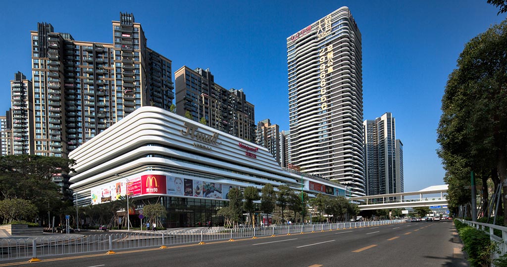Проекты PORCELANOSA Grupo: ребристый фасад из искусственного камня KRION® в торговом центре Shenzhen Zhongzhou
