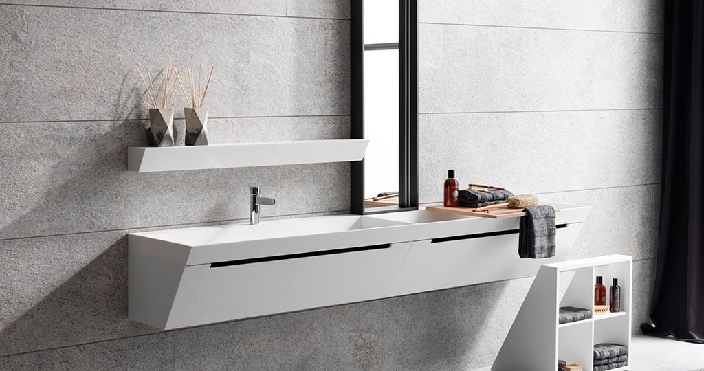 Mueble de baño gris con columna de almacenaje  Cocinas, Baños, Reformas y  Materiales de Construcción