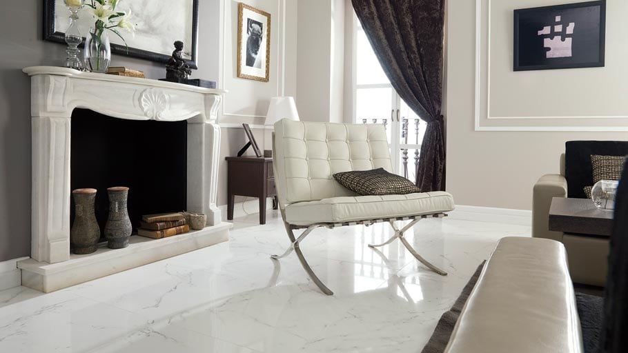 Tendances de l’architecture d’intérieur 2015 : élégance classique avec des revêtements de sol et de mur en marbre