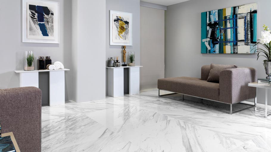 The marble effect of the new polished porcelain tile from Urbatek inspires at the 23rd Exhibition