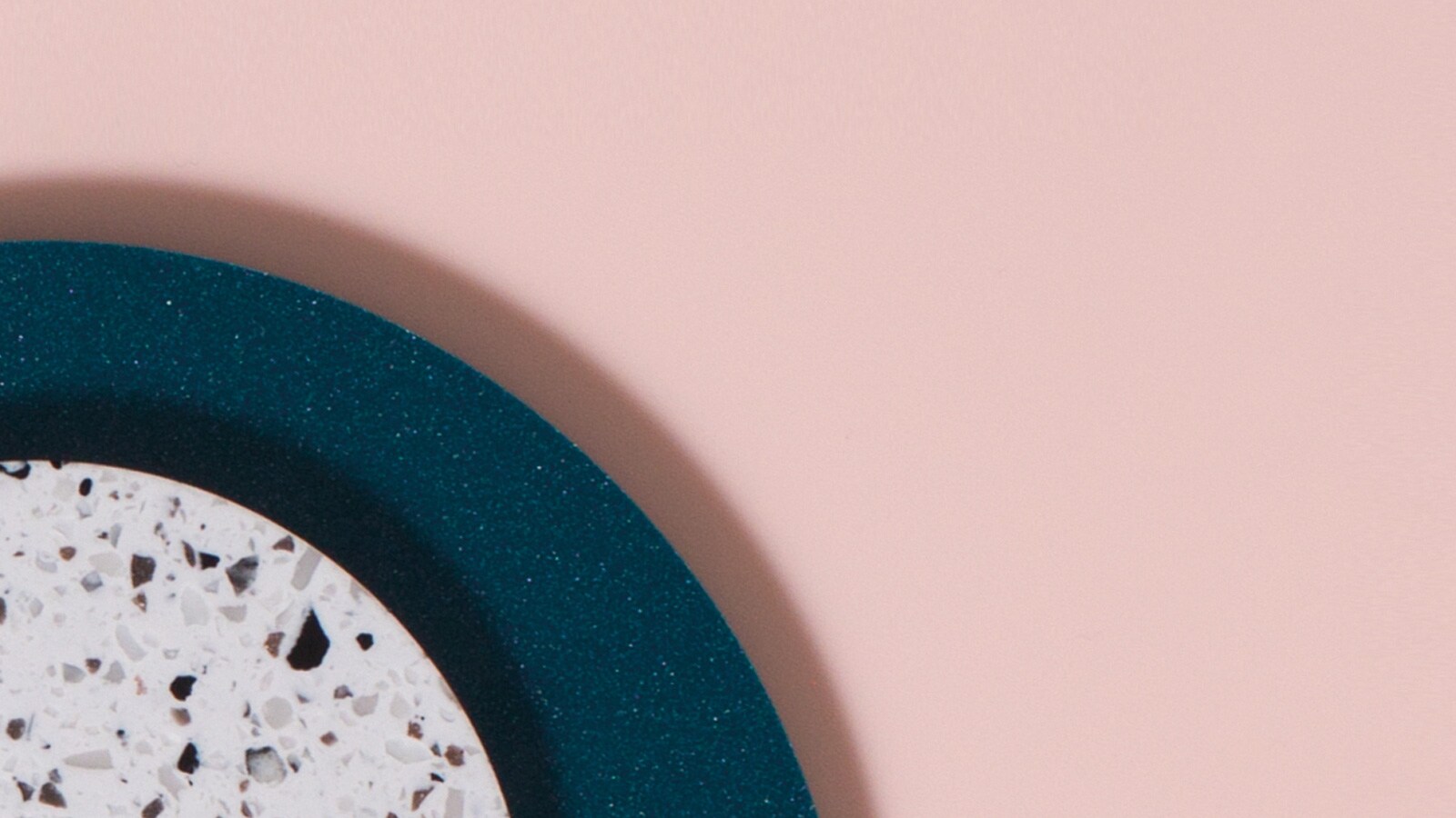 Krion-Pink-Pillow-Porcelanosa