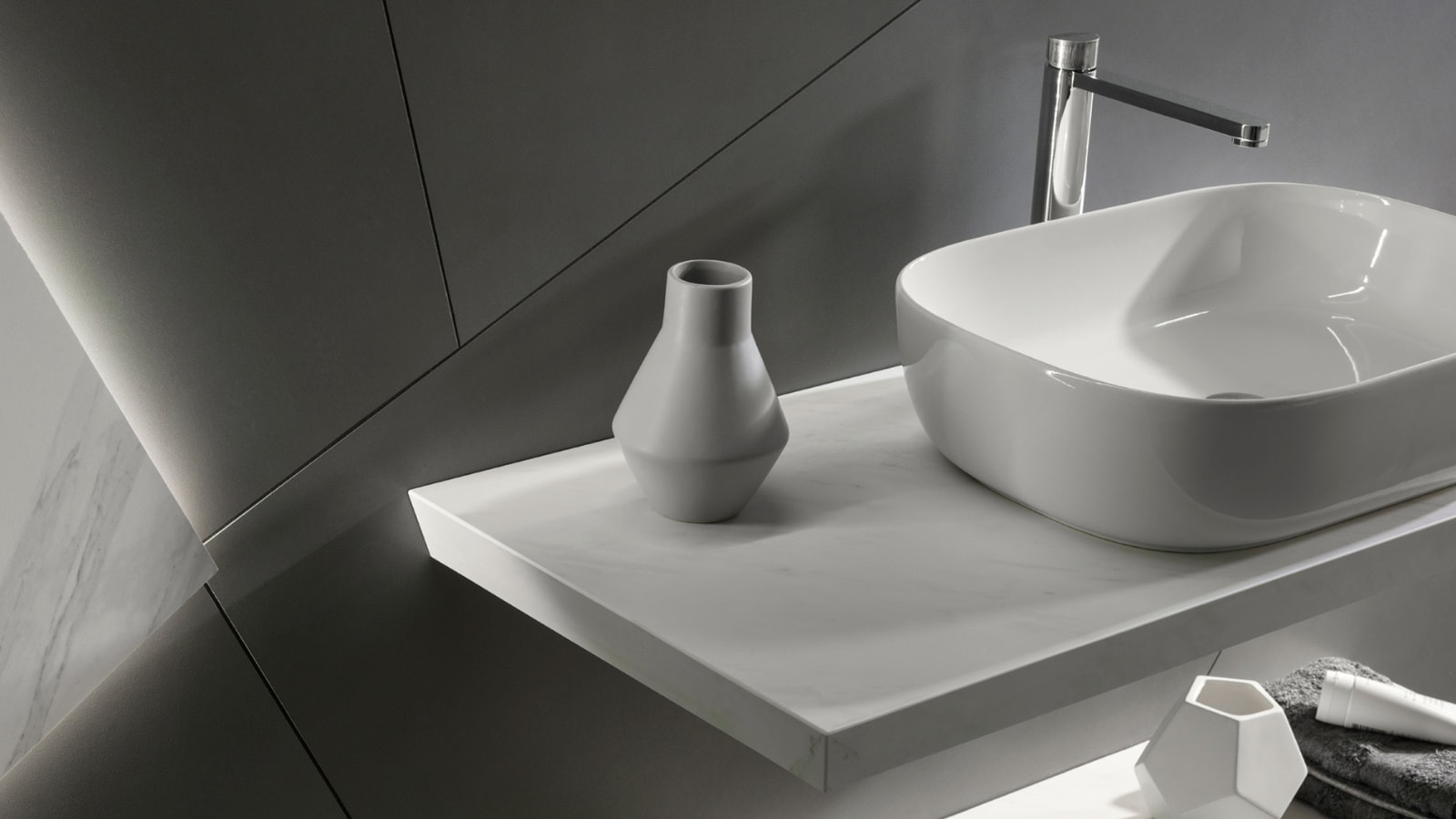 XTone-mobiliario-Urbatek-Porcelanosa-5