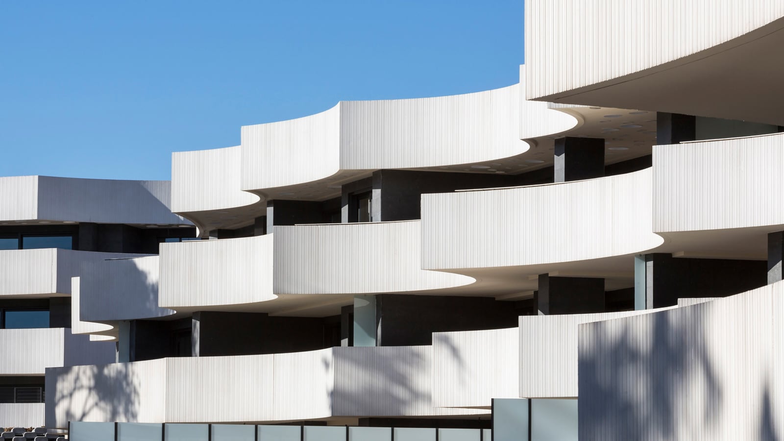 Проект Prado Pozuelo: здание Сесара Фриаса как символ уважительного отношения к природе