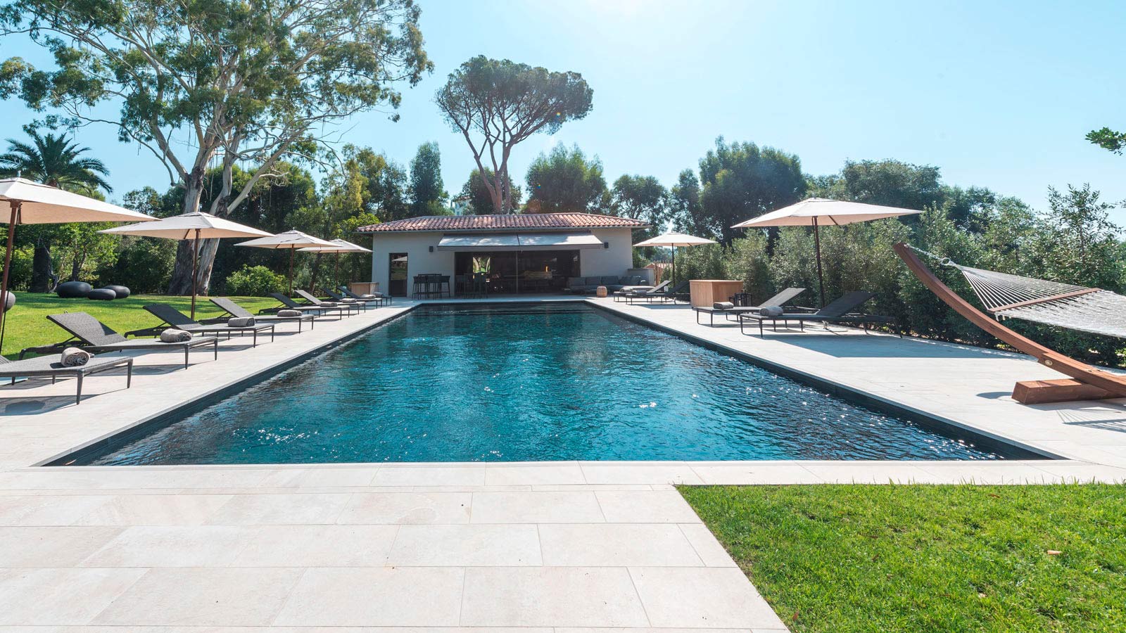 PORCELANOSA Group Projects: Domaine Louise, an oasis in French Provence