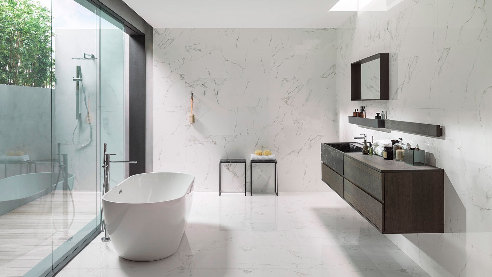 The marble bathroom, never out of style