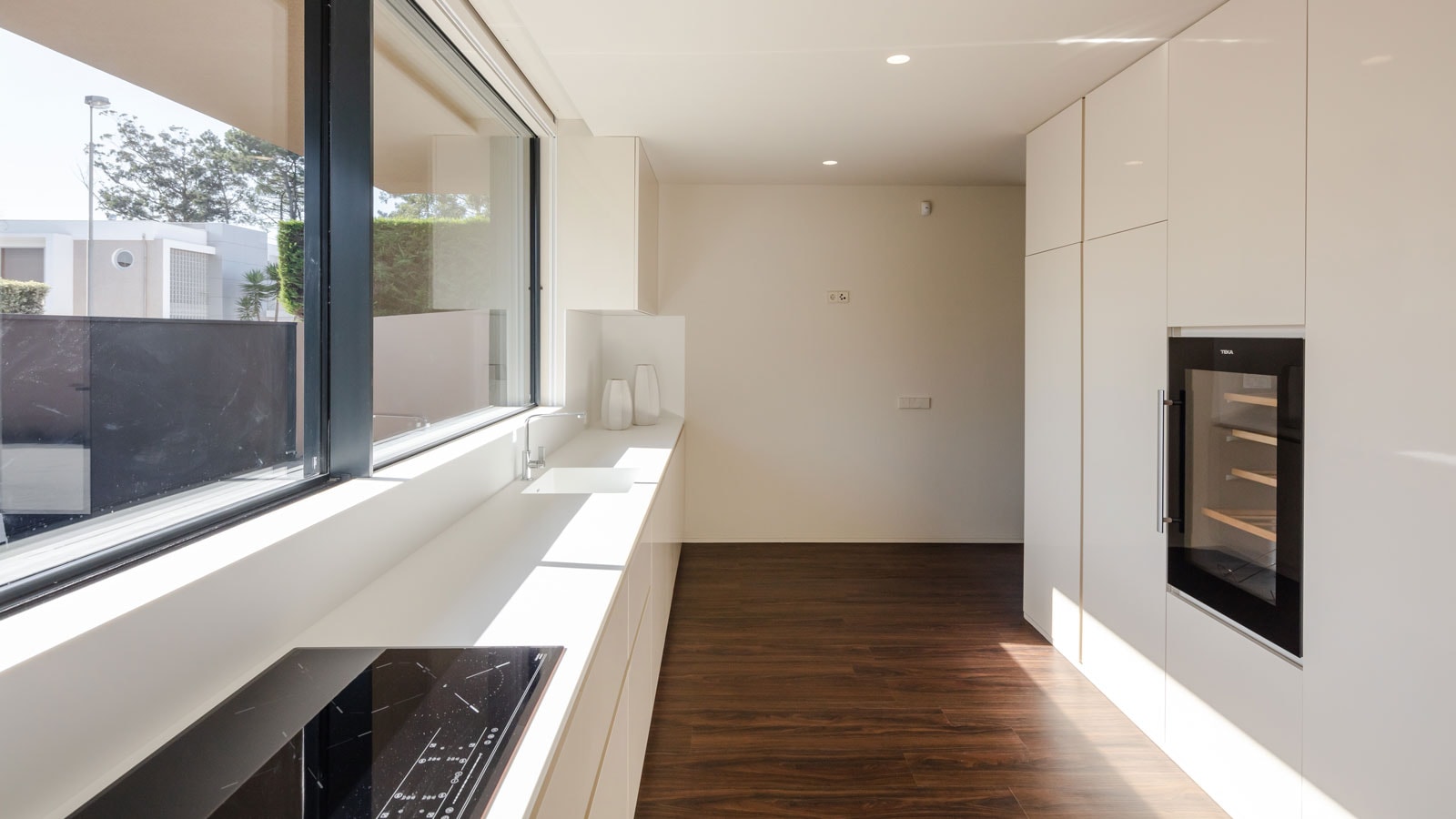 PORCELANOSA Grupo Projects: Casa Areia en Oporto, una vivienda extraluminosa diseñada para el disfrute