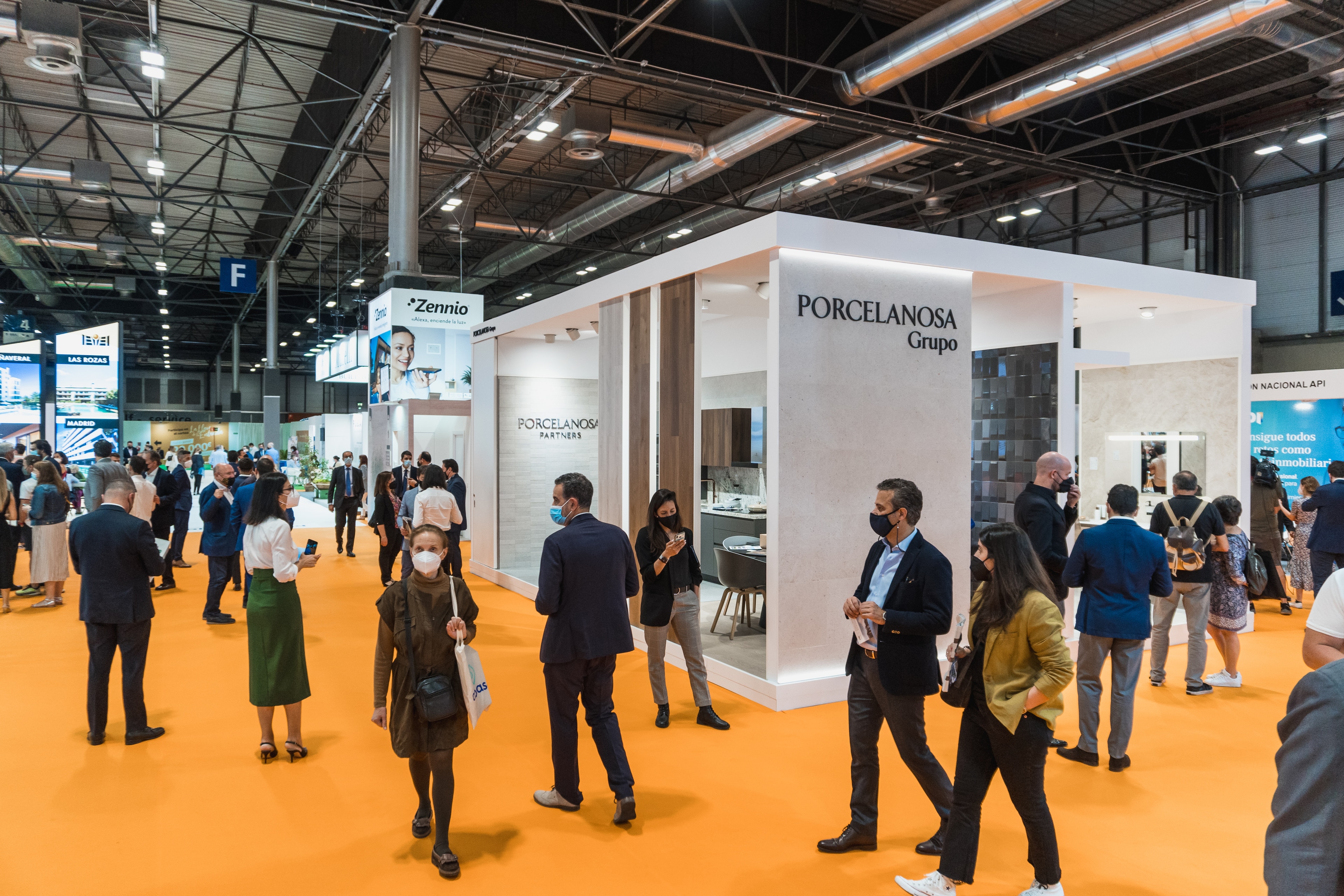 PORCELANOSA collections focus on sustainable housing at SIMA 2021