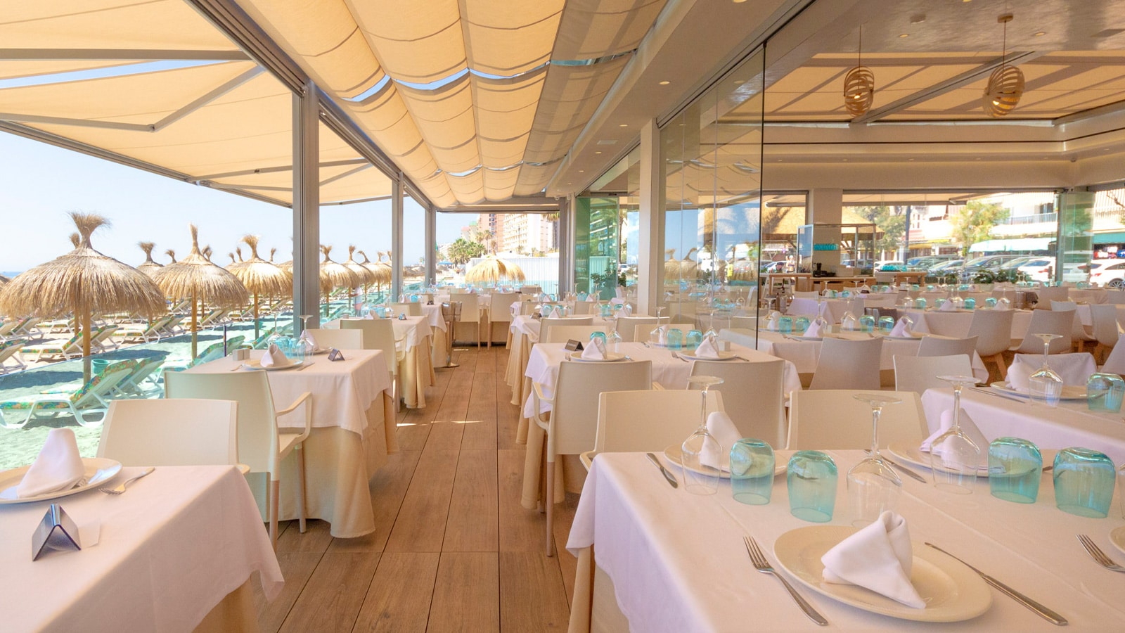 The authentic flavour of the Mediterranean comes to La Caracola's tables with Porcelanosa