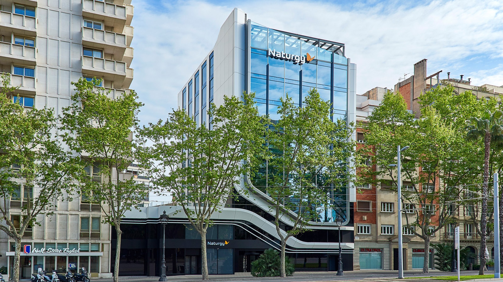 Porcelanosa gives Diagonal 525 building a sustainability boost