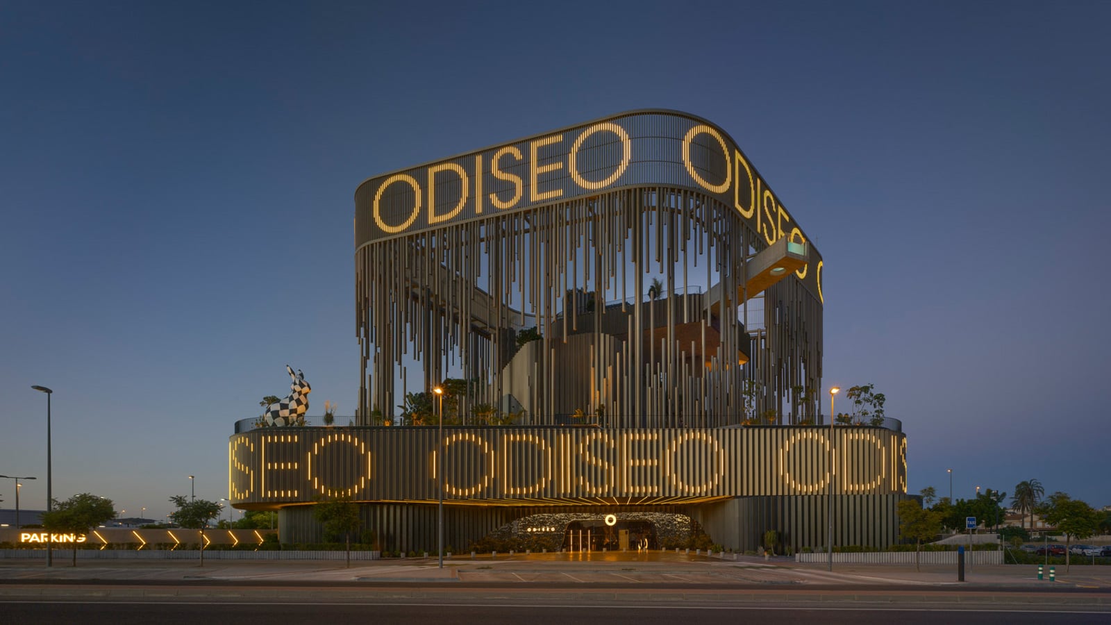 Odiseo, un complejo gastronómico con estrella Michelin y diseño de Clavel Arquitectos