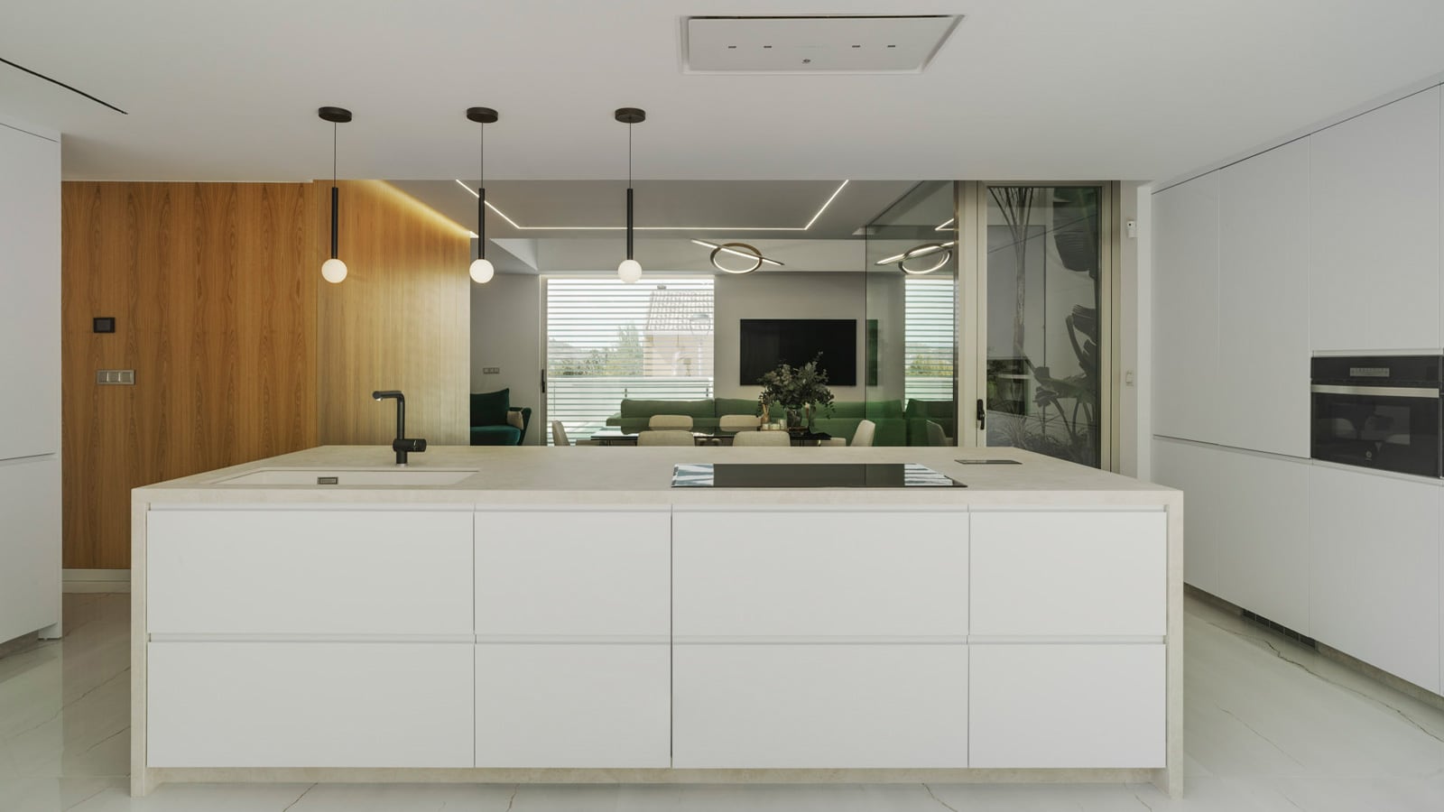 A bright yet intimate property in Murcia