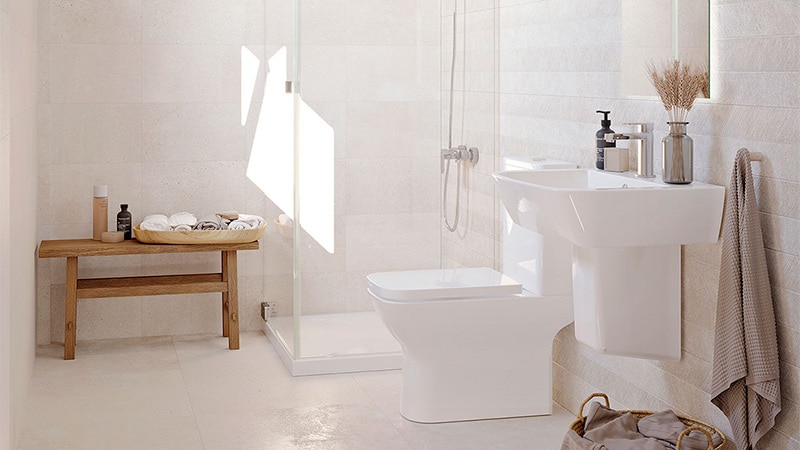 Cream bathroom tiles: tips and pitfalls to avoid