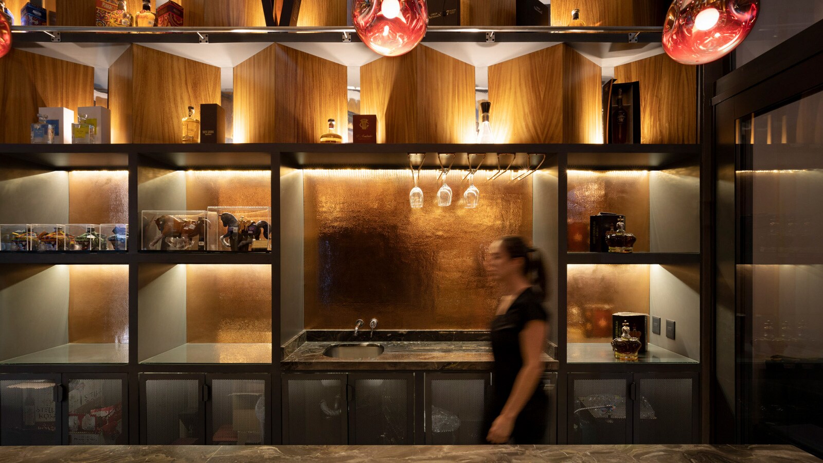Vsb Wine Cellar, a cocktail bar in Mexico that is also an art gallery