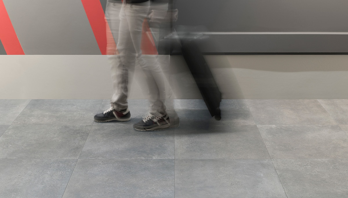 Floor tiles slip resistance