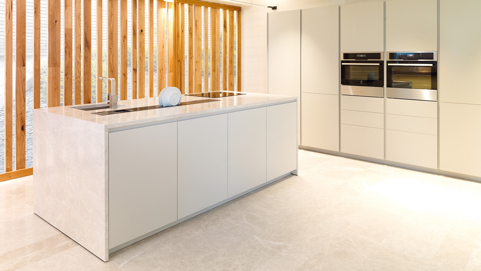 The new Emotions kitchen by Porcelanosa blends elegance with functionality