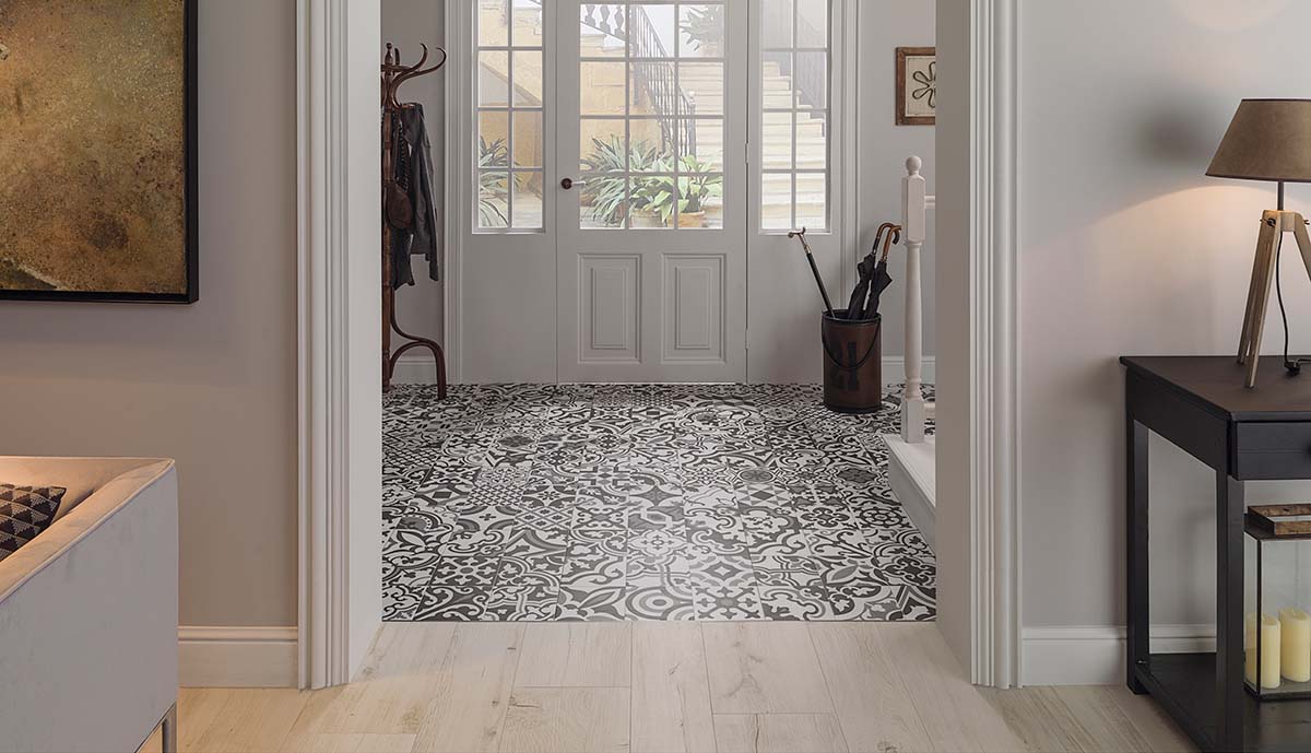 Black star tile
