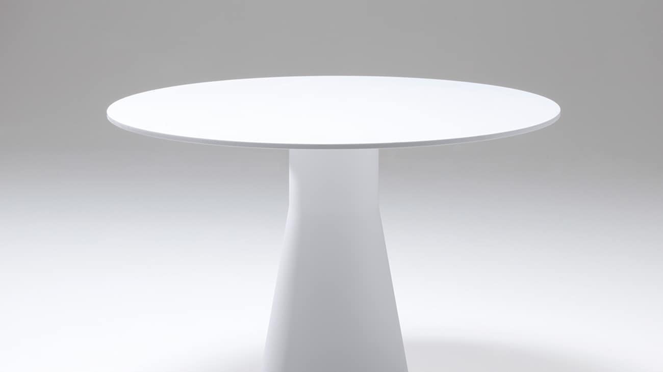 Table à manger Hat de Gamadecor en Krion®.