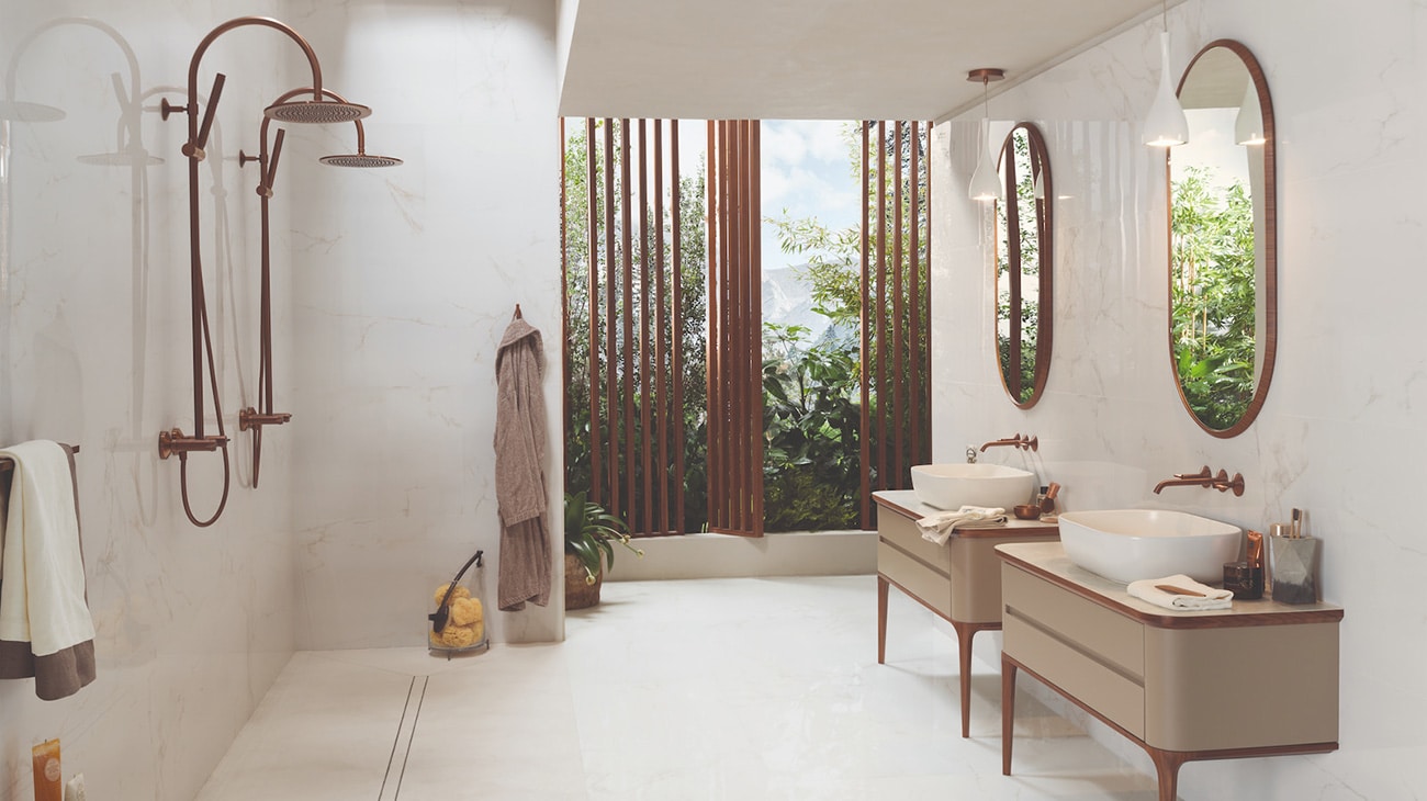 Baño con mueble Liem, girfería Lignage en acabado cobre cepillado y espejo Liem Nogal, de Noken.