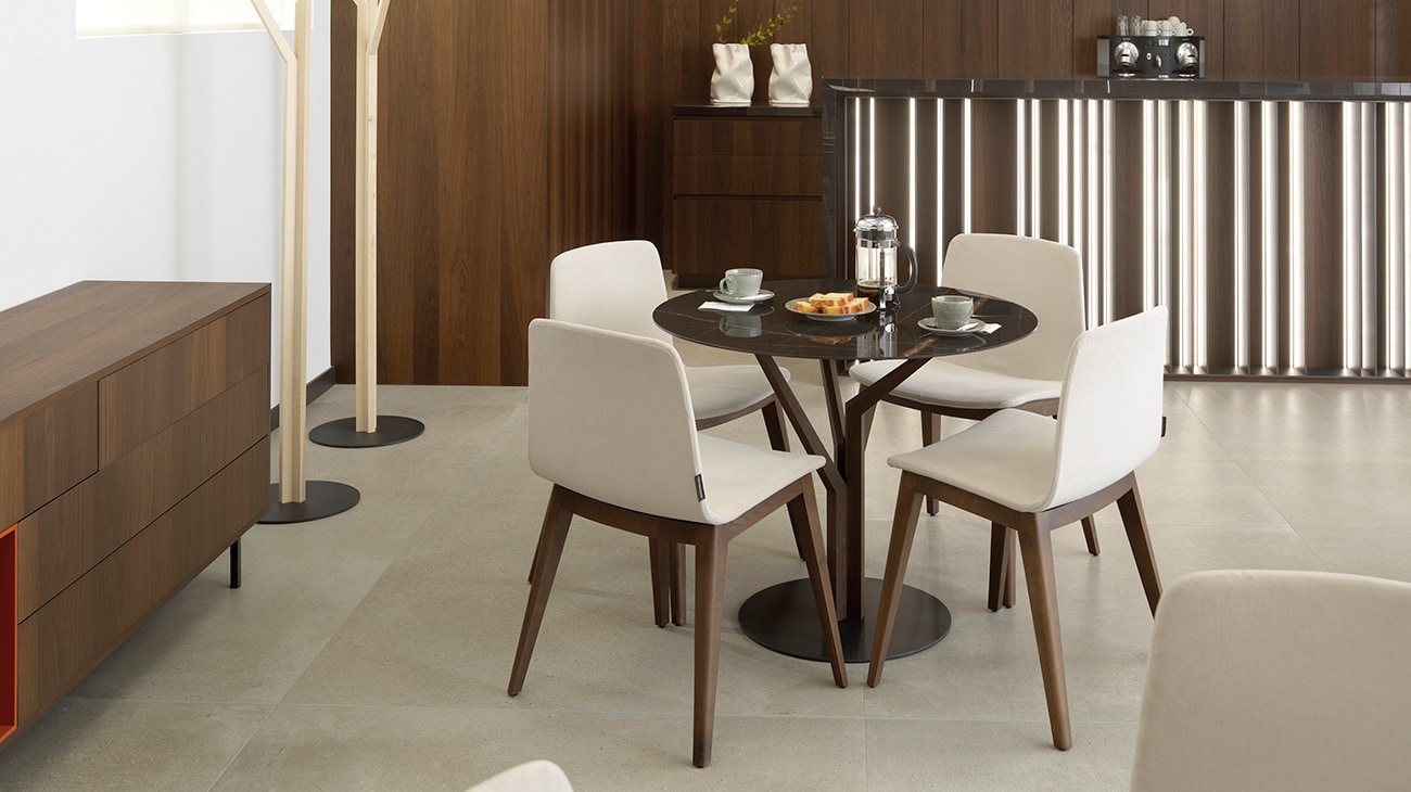 Feel Roble (Oak) Torrefacto Ganges chairs, by Gamadecor.