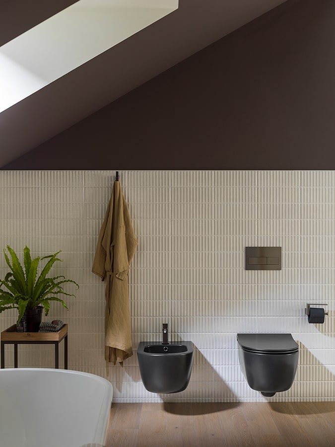 Acro Compact bidet and toilet by Noken.