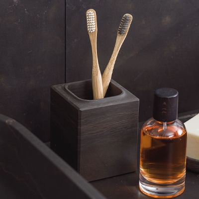 Habana Dark Motif accessories by L'Antic Colonial.
