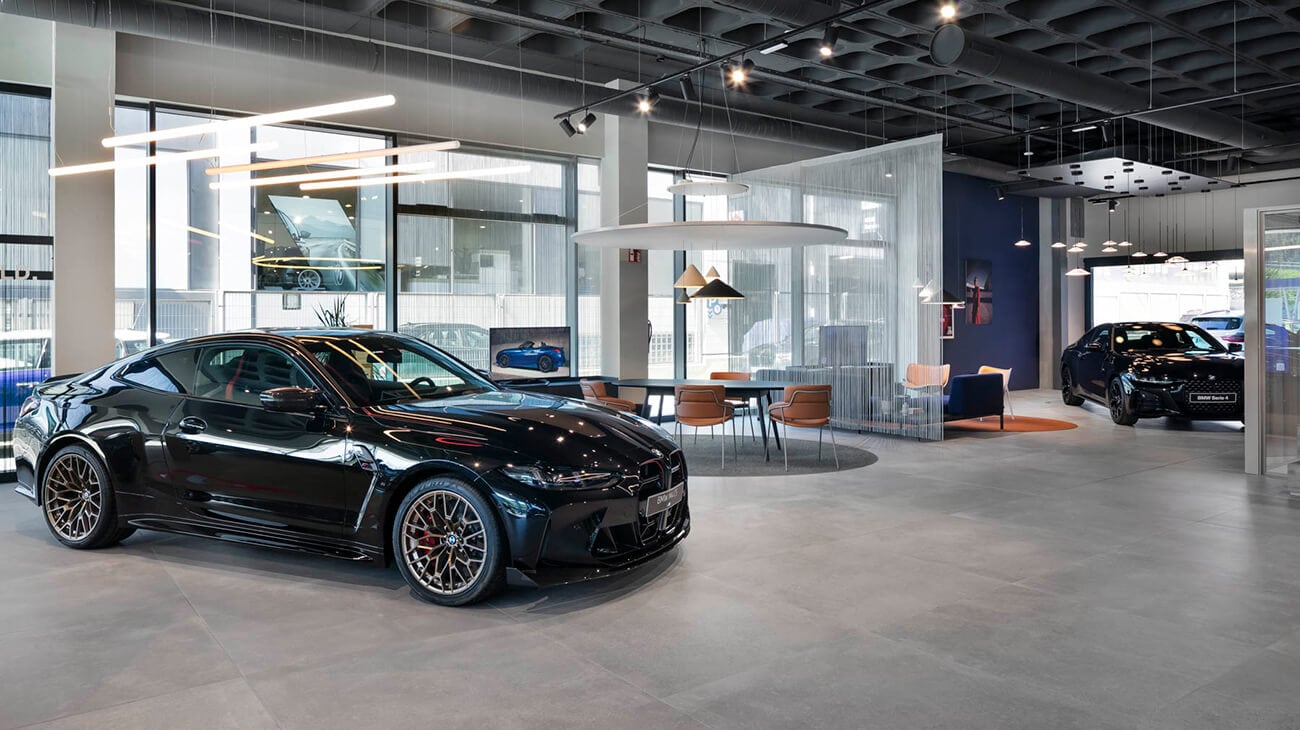 Space, brand and materials: the new architecture of car dealerships developed by BMW with products from Porcelanosa