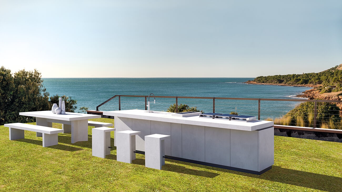 Outdoor kitchens: trends and materials for outdoor dining spaces