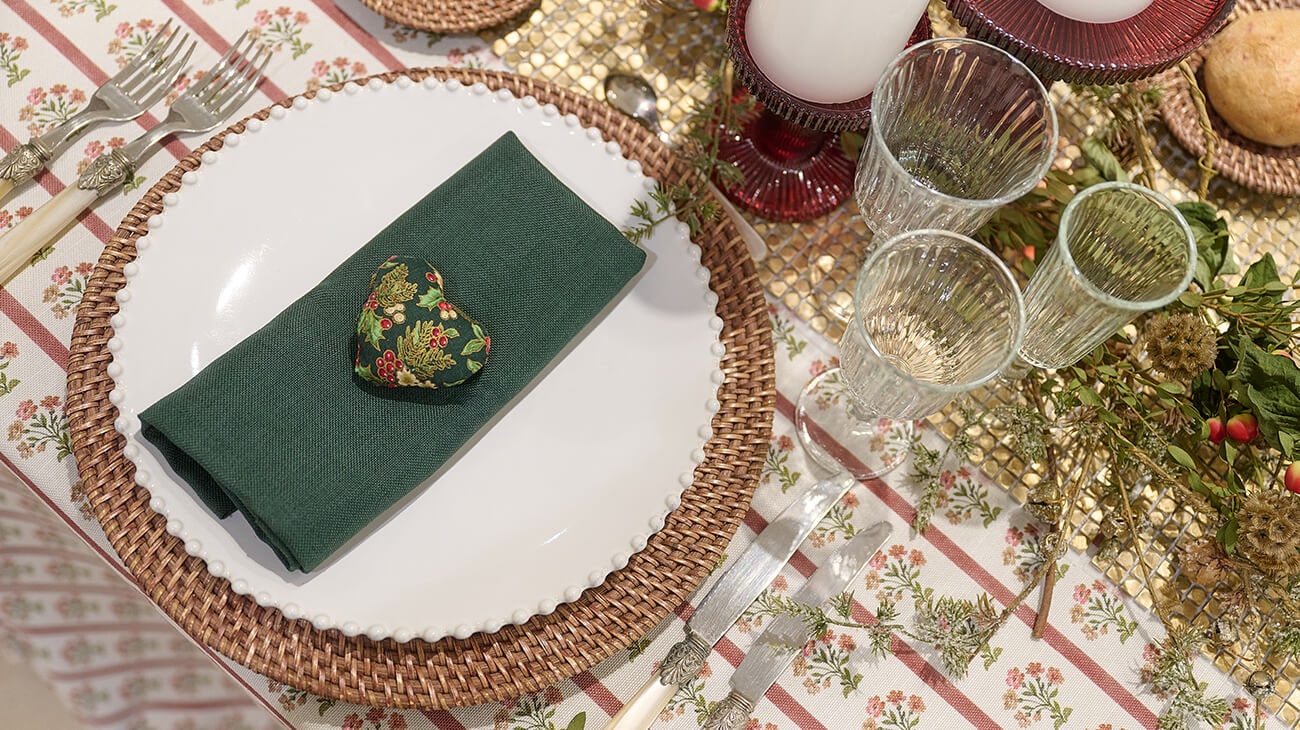 4 tables avec une déco de Noël pour épater tes invités